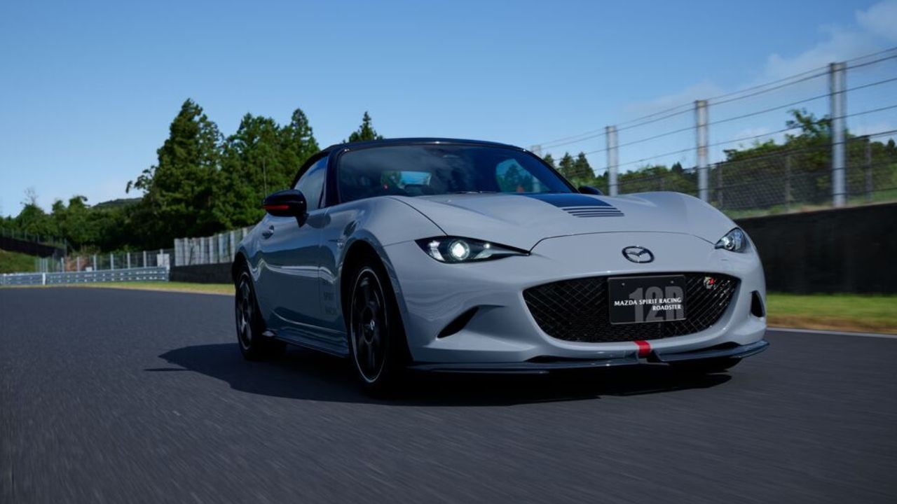 ブログ：ロードスター「ソフトトップ」と「RF」徹底比較。あなたに合う 